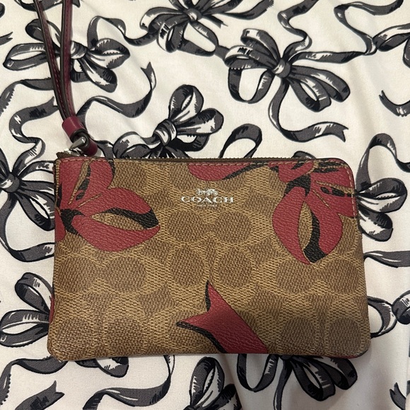 Coach Bow Wristlet - Picture 1 of 2